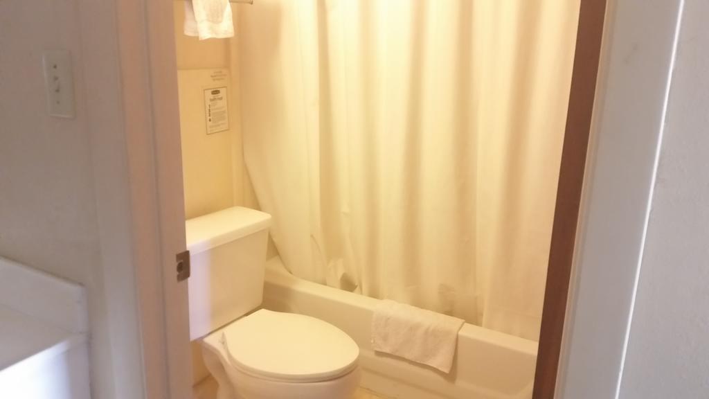 Royal Inn Alachua Zimmer foto